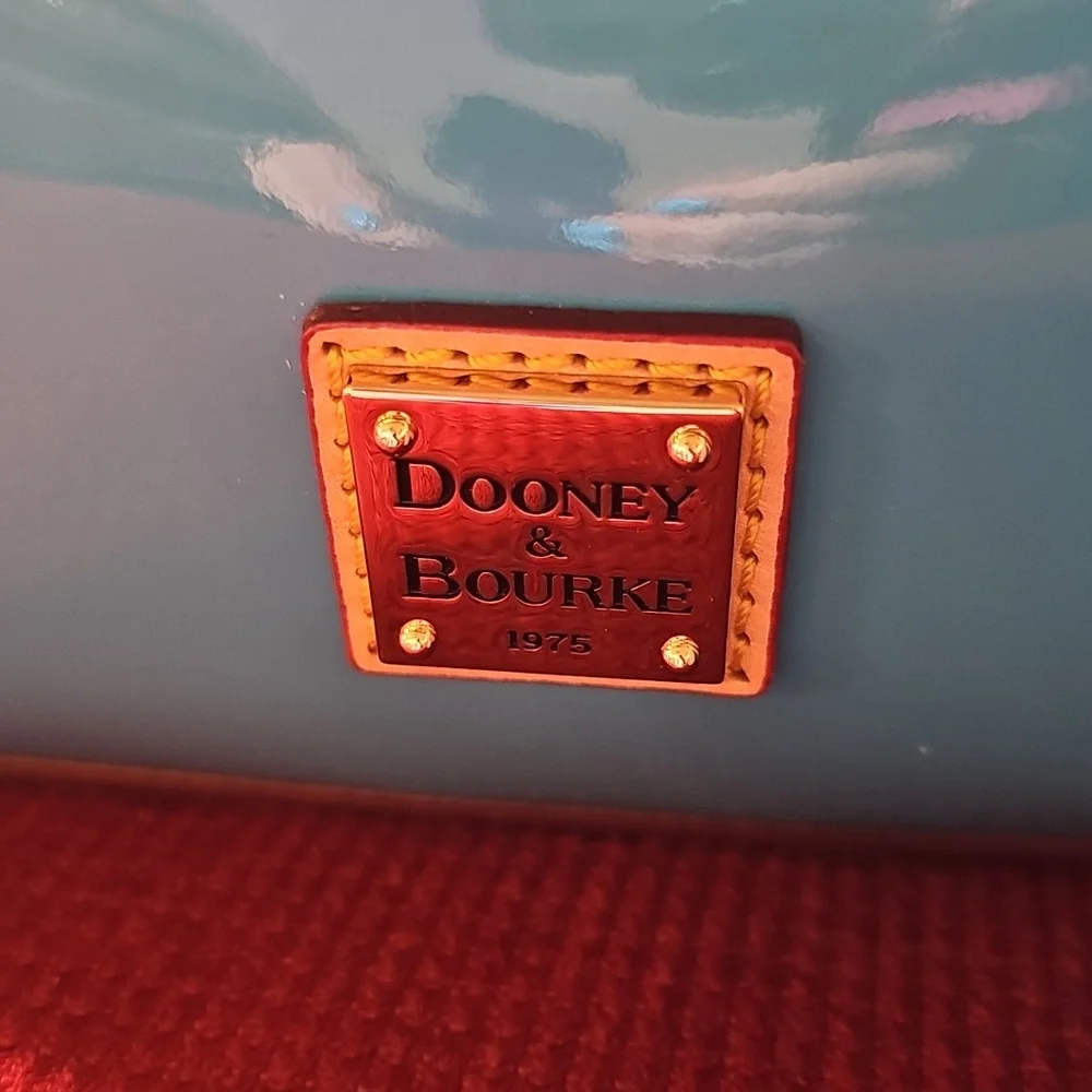 NWT Dooney & Bourke Patent Mini Barlow-Sky 🩵 - Picture 7 of 10